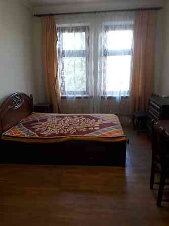 ВЛАСНИК. БЕЗ КОМІСІЇ. 1 к. квартира біля скрині з ДЕРЕВ'ЯНИМИ МЕБЛЯМИ Львів