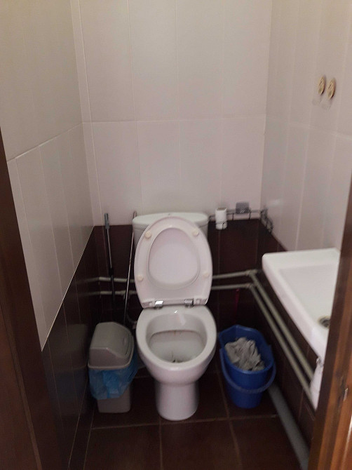 ВЛАСНИК. БЕЗ КОМІСІЇ. 1 к. квартира біля скрині з ДЕРЕВ'ЯНИМИ МЕБЛЯМИ Львів - зображення 8