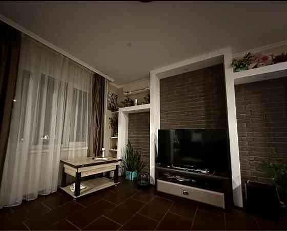 Сдам свою квартиру на  Топле-1 на длительный срок срок или продам Днепр