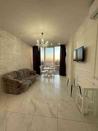 Оренда євродвушки в ЖК "Smart Plaza", 3 хв до метро КПІ Киев