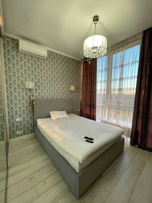 Оренда євродвушки в ЖК "Smart Plaza", 3 хв до метро КПІ Київ - зображення 1