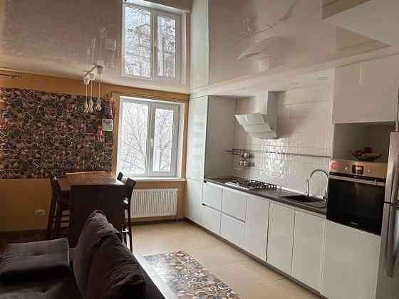 Сдам хорошую квартиру на длительный  срок Слов`янськ