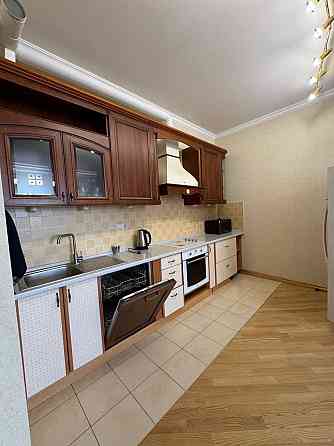 Без комісії!Оренда 3 х км.кв.  Лобароторний провулок 6. Печерськ. Киев