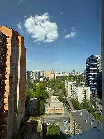 Без комісії!Оренда 3 х км.кв.  Лобароторний провулок 6. Печерськ. Киев