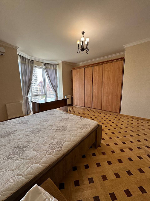 Без комісії!Оренда 3 х км.кв.  Лобароторний провулок 6. Печерськ. Київ - зображення 2