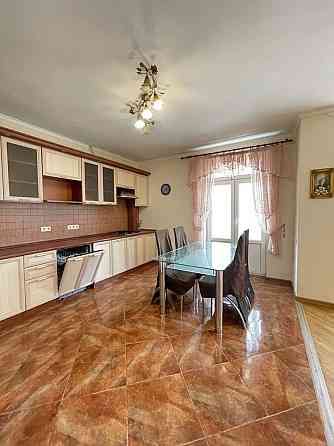 Оренда 2-к вул. Раїси Окіпної 8, метро Лівобережна 7 хв! Киев