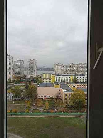 Без посредников.2-3 ком, пр-т Бажана 28а Киев