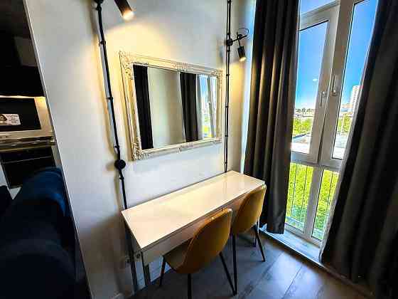 Оренда дизайнерської 1-кім. квартири, ЖК Комфорт Таун, 41м² Киев