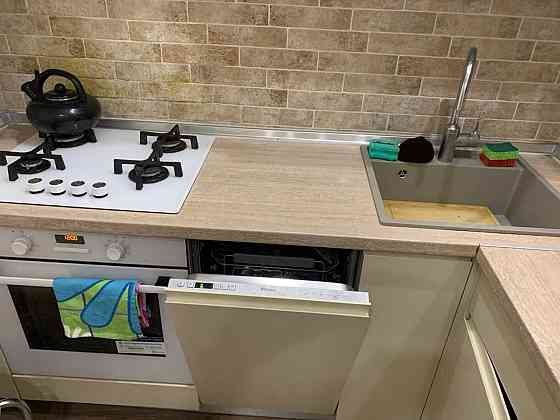 Виноградар Retroville Дизайнерська 2к по просп. Правди 80А Киев