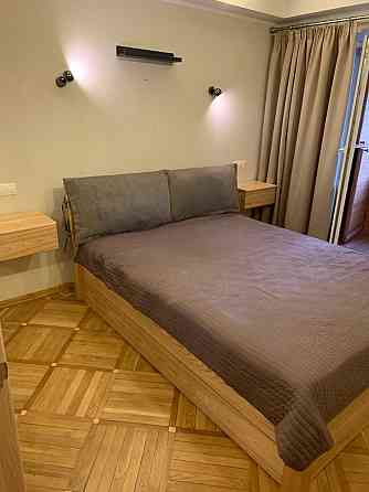 Виноградар Retroville Дизайнерська 2к по просп. Правди 80А Киев