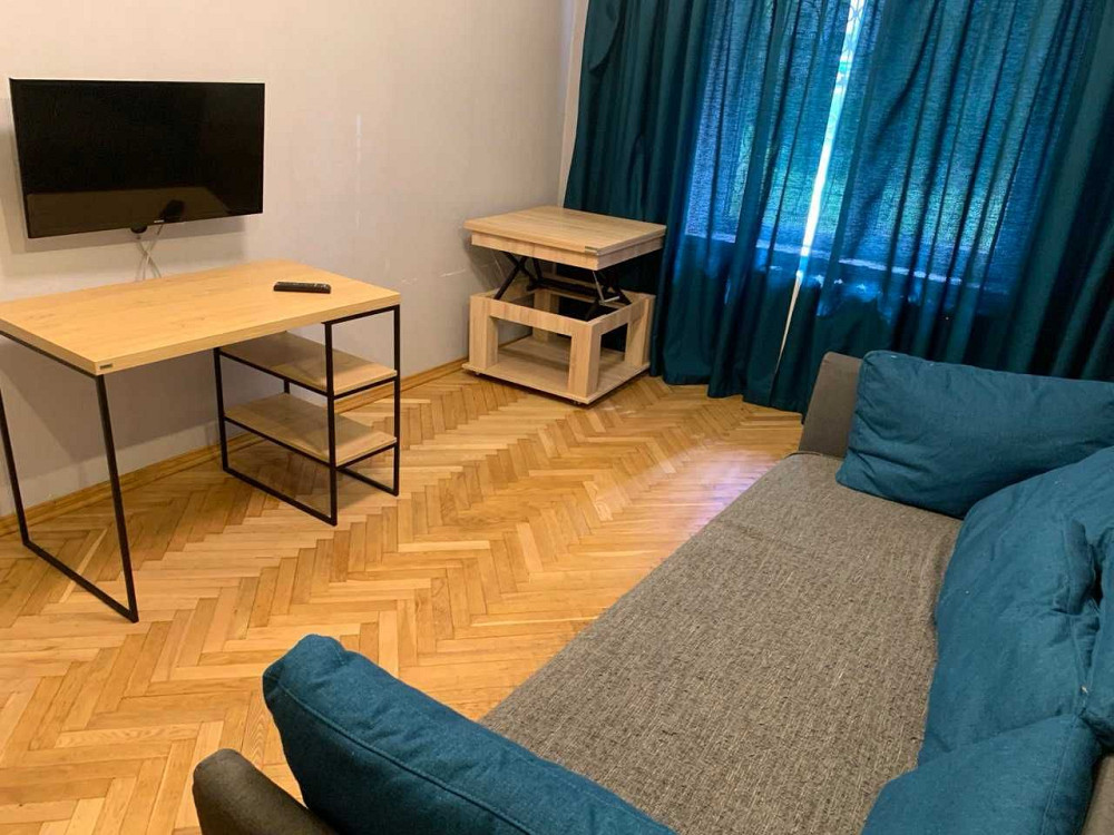 Виноградар Retroville Дизайнерська 2к по просп. Правди 80А Київ - зображення 8