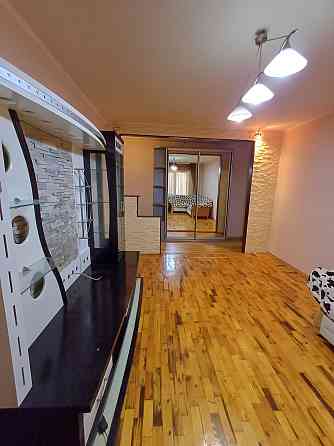 Сдаётся 3-комнатная на левом берегу, 3 мкр    kubr Каменское (Запорожская обл.)