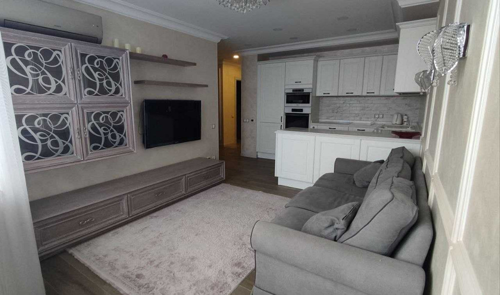 Оренда. Видова сучасна укомплектована квартира. Митниця. Черкаси Черкассы - изображение 1