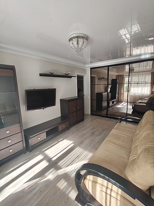 Сдам 2ю квартиру на Коммунаре Днепр - изображение 1