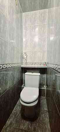 Простора двокімнатна квартира Малишка 29а Киев