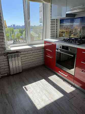 Здам 2 кім СТУДІЮ видова на Дніпро Днепр