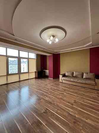 Оренда просторої 3 км квартири неподалік Ратуші Ивано-Франковск