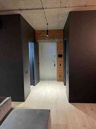 Дизайнерська Кирилівська 37 ЖК"044"   Паркінг в будинку Киев