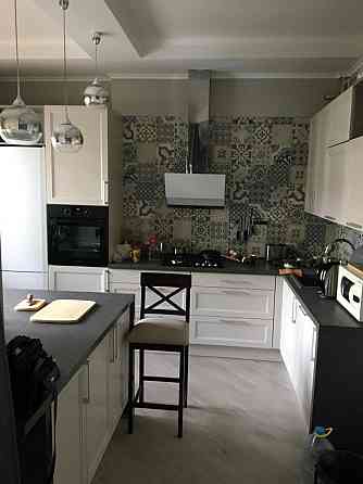 Оренда Елітної квартири 149 м2, 3 кімнати, + 2 паркомісця Єфремова Львов