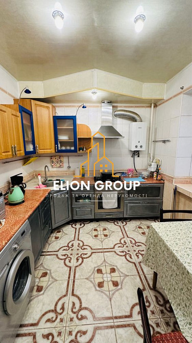 Простора 3 к. кв. центр міста Каменец-Подольский - изображение 1