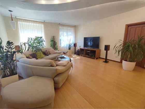 Оренда просторої 2-кімн. Липки. Печерськ. Центр. Арсенальна Киев