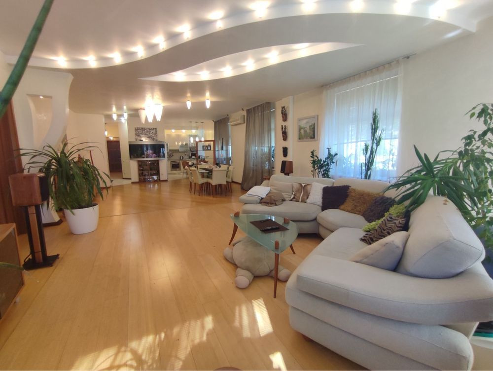 Оренда просторої 2-кімн. Липки. Печерськ. Центр. Арсенальна Киев - изображение 1