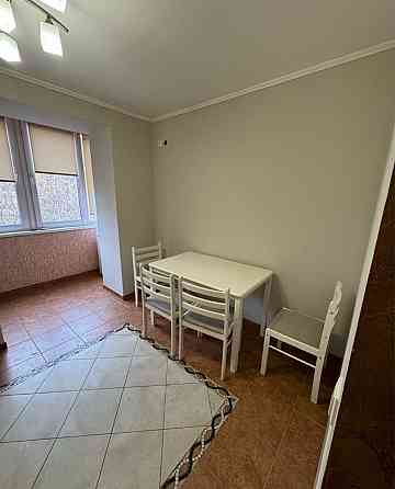 Оренда 3 кімнатної квартири у НОВОМУ РАЙОНІ  ВУЛ.Володимирська Ужгород