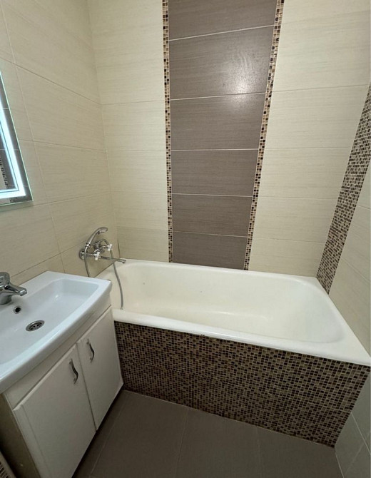 Оренда 3 кімнатної квартири у НОВОМУ РАЙОНІ  ВУЛ.Володимирська Ужгород - зображення 3