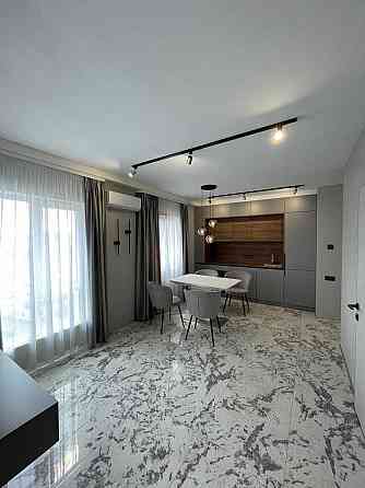 Затишна 1-к, будинок "ЛОНДОН", Нова Англія, Максимовича  28Е Киев