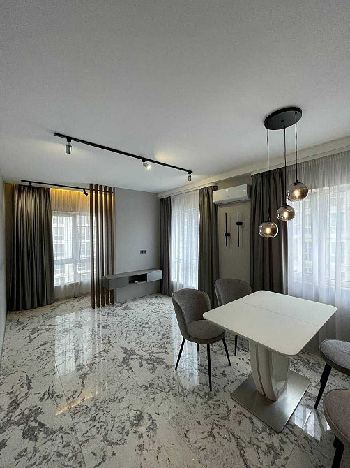 Затишна 1-к, будинок "ЛОНДОН", Нова Англія, Максимовича  28Е Киев - изображение 1