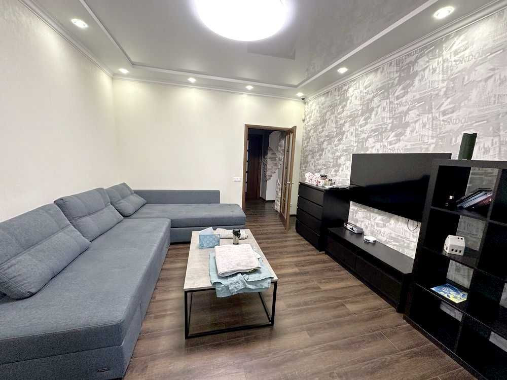 +++ Сдам 3к кв. с евроремонтом с видом на пл. Маяковского (+гараж) Запорожье - изображение 1