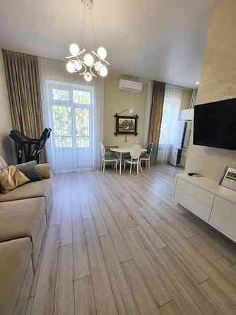 Сдам 2к кв в самом Центре Днепр