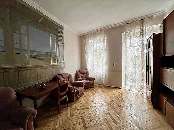 Оренда 3 кімнатної квартири по вулиці Ярослава Осмомисла, центр міста Львів