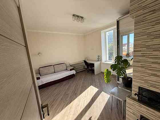 Оренда дворівневої трикімнатної квартири з ремонтом у центрі Вінниці Винница