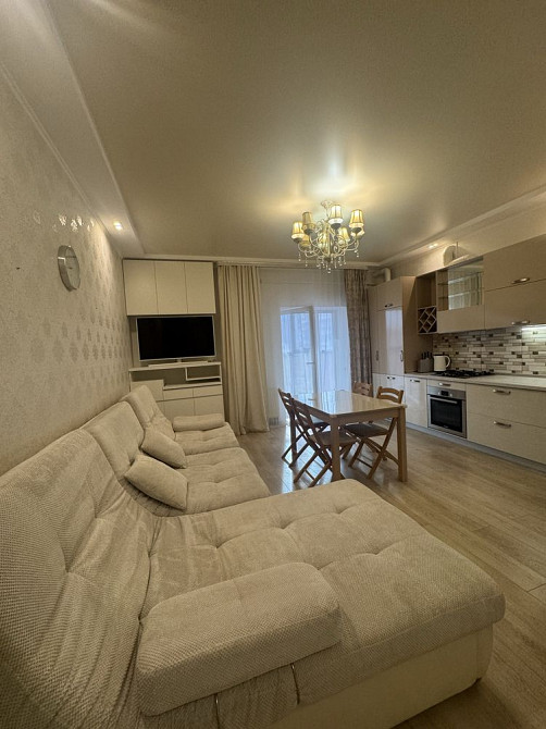 Сдам 1 комн. квартиру ЖК Изумрудный город,Авантаж,м.Бот.Сад Харьков - изображение 1