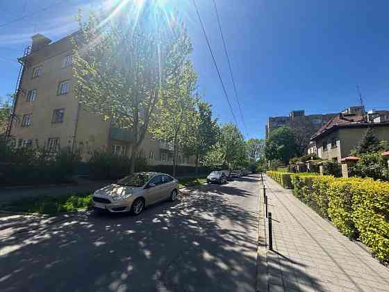 Продаж 2к квартири пл. 44 кв. м на вул. Квітнева Львів