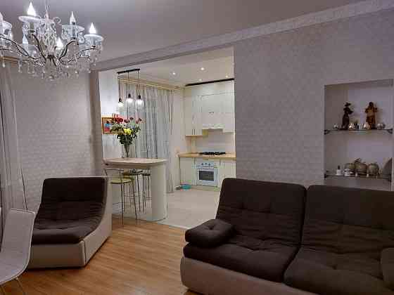 Продам квартиру центр города Марганець