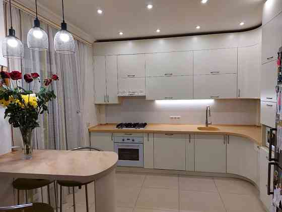 Продам квартиру центр города Марганець