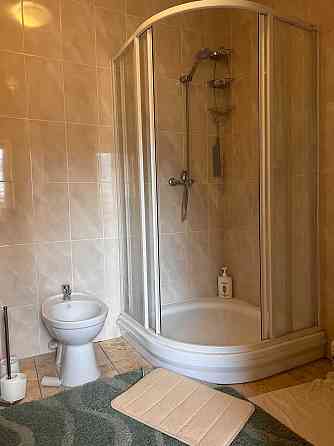 Продається  3-х рівнева квартира по вул. Дорошенка з індивід.опаленням Львів