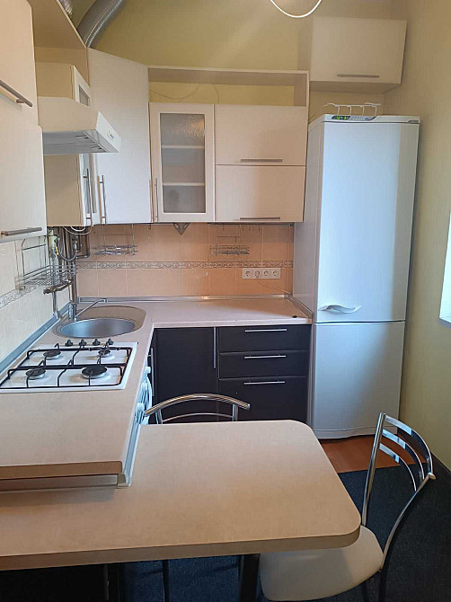 Продається  3-х рівнева квартира по вул. Дорошенка з індивід.опаленням Львів - зображення 1