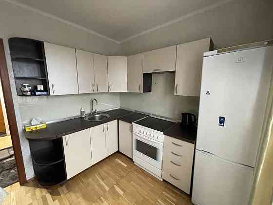 Оренда двокімнатної м.Червоний хутір Киев