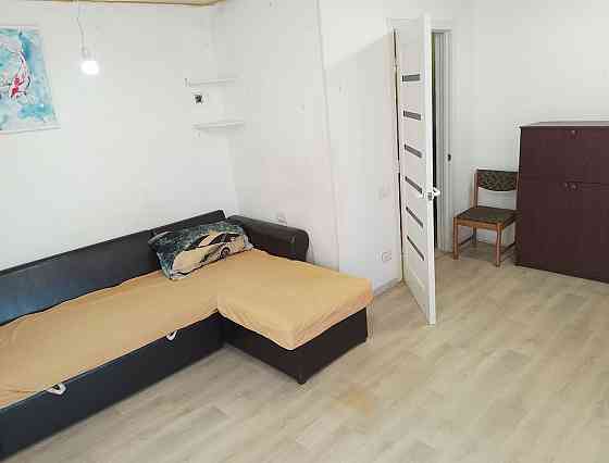 Лозівська 5 , Ялинкових двір , гостинка Харків