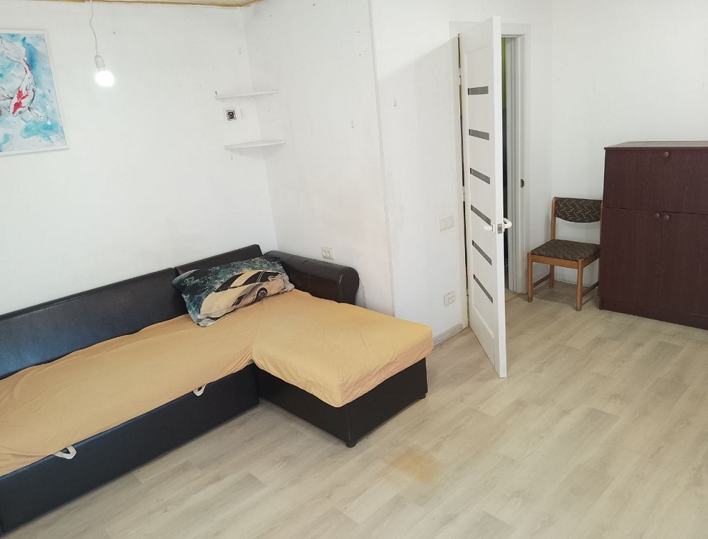 Лозівська 5 , Ялинкових двір , гостинка Харків - зображення 1