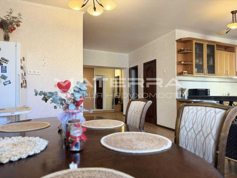 Продаж 3к квартири з ремонтом та меблями ЖК Чайка Петропавлівська Борщагівка - зображення 4