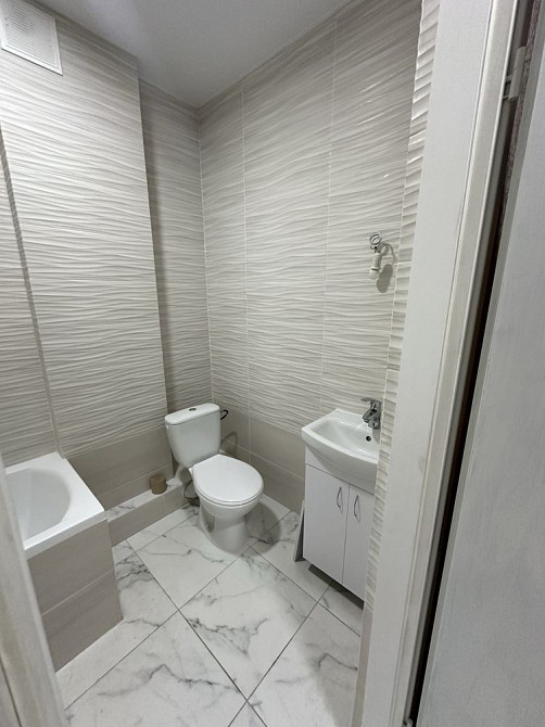 Гарний другий поверх, ремонт, документи. Сертифікат, постанова. Святопетрівське (Києво-Свят.р-н) - зображення 1