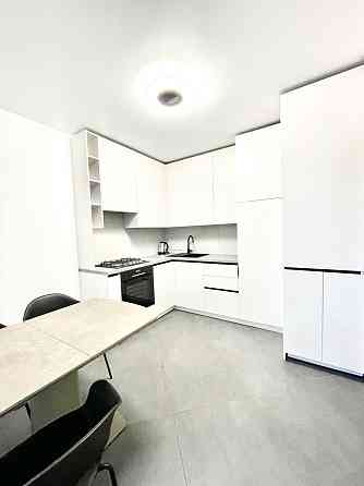 Продаж 1 кімнатна новобудова вул. Батуринська (центр міста) Львів