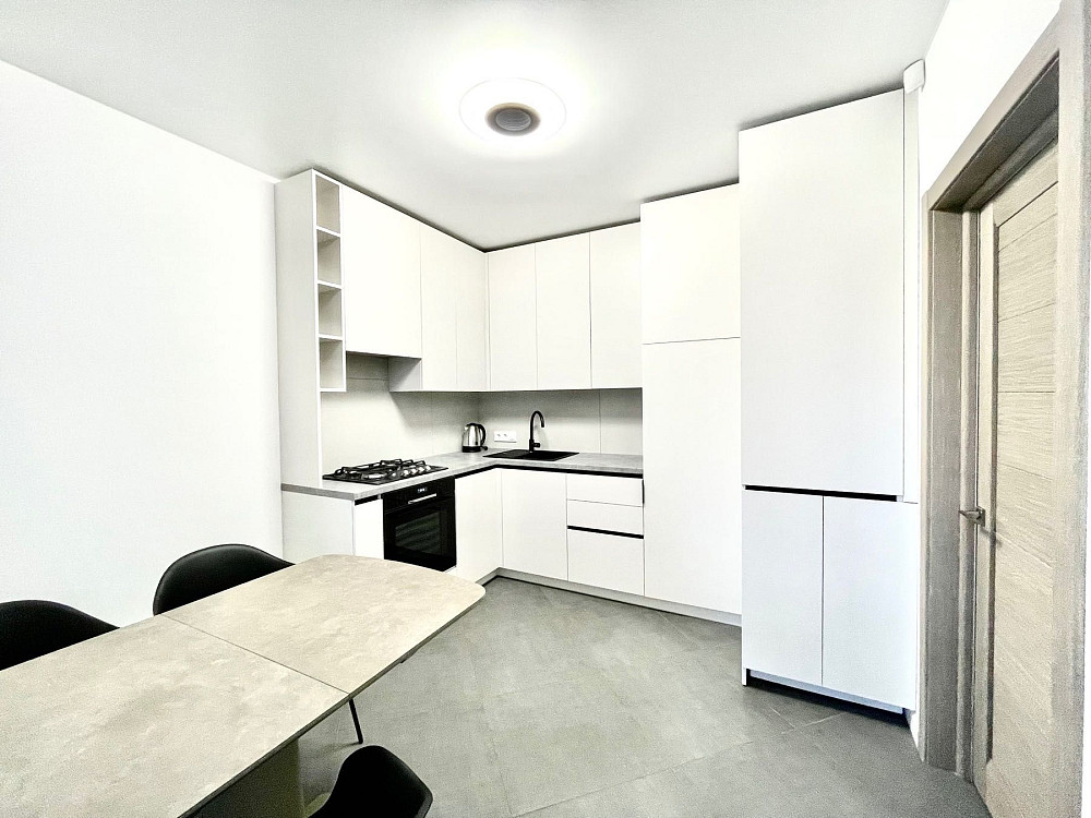 Продаж 1 кімнатна новобудова вул. Батуринська (центр міста) Львів - зображення 1