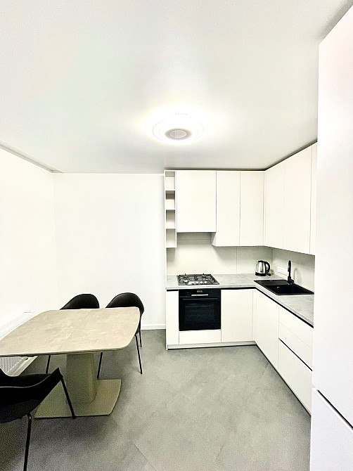 Продаж 1 кімнатна новобудова вул. Батуринська (центр міста) Львів - зображення 4