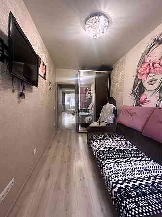 Продам 2-х кімнатну квартиру з ремонтом недалеко від центру міста Кам`янець-Подільський