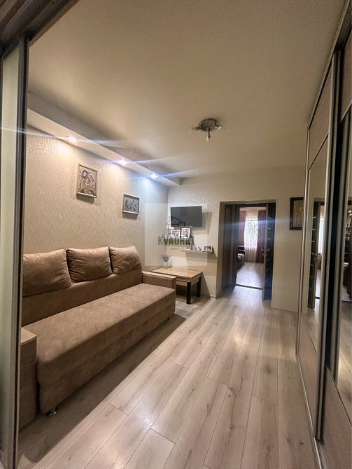 Продам 2-х кімнатну квартиру з ремонтом недалеко від центру міста Каменец-Подольский - изображение 2